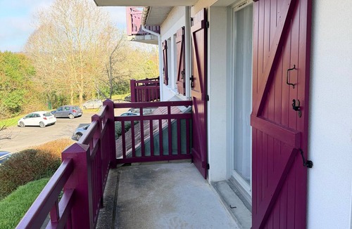 Salies-de-Bearn Apartment | Apartment "T2 Les Mimosas" with Balcony