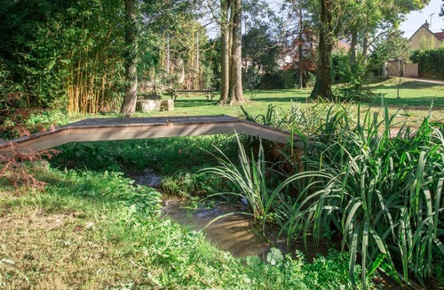 Pougny Apartment | Apartment-Villa , Appartement- Villa avec jardin privé