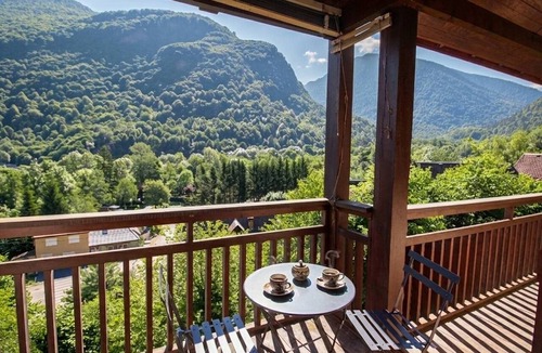 Bagneres-de-Luchon Apartment | Apartment with mountain view - 4 guests