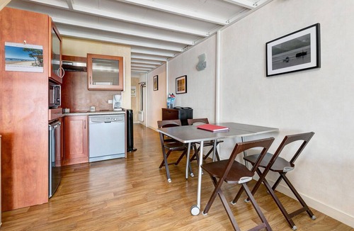 Le Croisic Apartment | Apartment with Beautiful Sea View, Shared Pool, and Private Balcony
