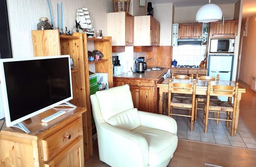 Tregastel Apartment | Apartment with exceptional sea views, facing the Coz Pors in TREGASTEL