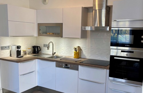 Ispoure Apartment | Apartment with garden 2 min from saint-Jean-Pied-de-Port