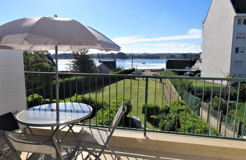 Tregastel Apartment | Apartment with terrace sea view in TREGASTEL