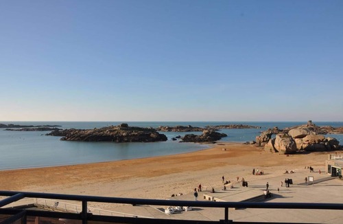 Tregastel Apartment | Apartment with terrace SEA VIEW Coz-Pors beach in TREGASTEL