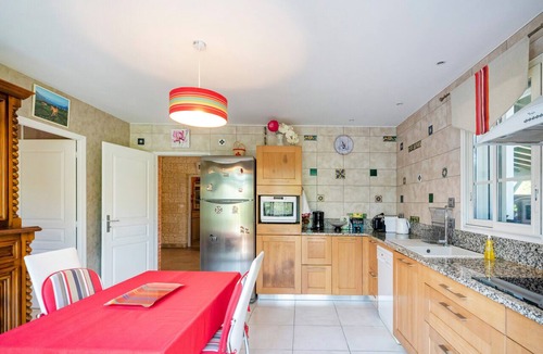 Urrugne Apartment | Apartment "Xokoa" with Mountain View, Private Terrace and Wi-Fi
