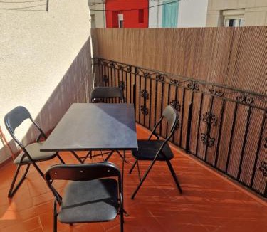 Saint-Hippolyte Apartment | Appartement avec terrasse Saint Laurent de la salanque