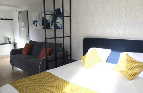 Saint-Germain-les-Corbeil Apartment | Appartement 223 Moderne Gris