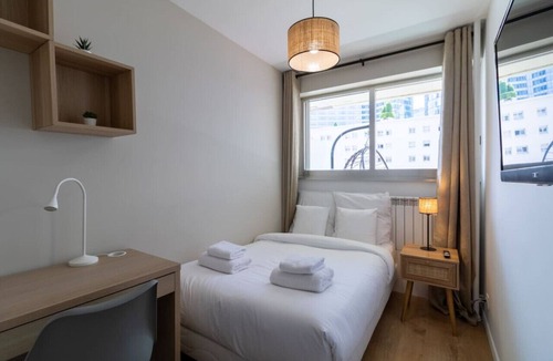 Gambetta Apartment | Appart 9pers#5Bedrooms#La Défense#Balcony