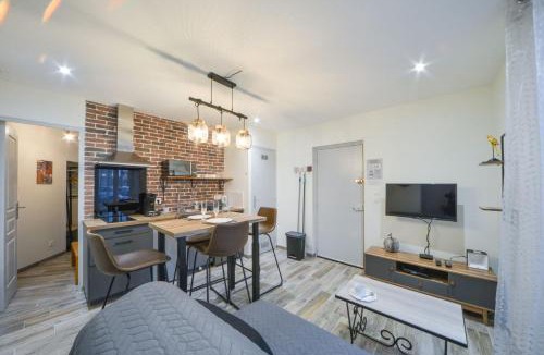 Bourges Apartment | Appart Bambou rdc - parking gratuit- Netflix