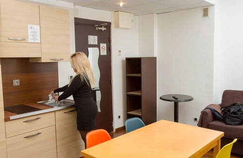 Amelie-les-Bains-Palalda Apartment | Appart'Hotel Castel Emeraude