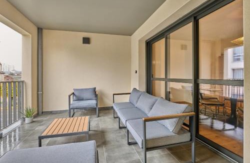 Nevers Apartment | Appart' Jeannette en Hyper centre ville avec balcon et Parking sous-terrain