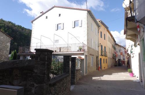 Prats-de-Mollo-la-Preste Apartment | Appartement Saintes Juste et Rufine centre ancien