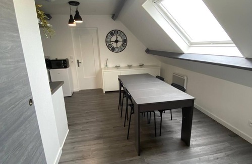 Saint-Martin-du-Manoir Apartment | Appartement Moderne et Spacieux à la Campagne