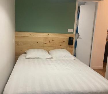 Saint-Symphorien-d'Ozon Apartment | Appartement T2 meublé 2ter