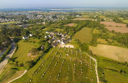 Carnac Apartment | Appartement à 200m de la Plage de Légenèse à Carnac - 2 pièces, 4 pers, terrasse jardin, parking inclus - FR-1-477-143