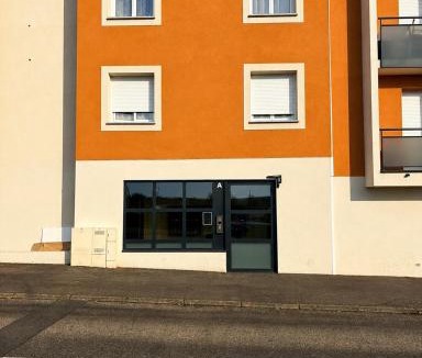Bourgoin-Jallieu Apartment | Appartement élégant avec terrasse & vue dégagée