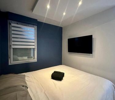 Saint-Esteve Apartment | Appartement élégant pour deux