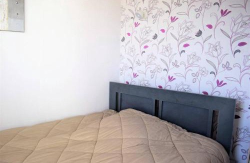 Perros-Guirec Apartment | Appartement 2-4 pers VUE MER EXCEPTIONNELLE avec terrasse à PERROS-GUIREC - Ref 908