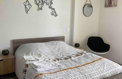 Montperreux Apartment | Appartement 2 Pièces Proche lac