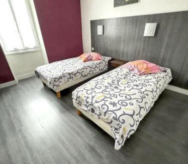 Neris-les-Bains Apartment | Appartement accueillant à Néris-les-Bains - 35 m², terrasse agréable