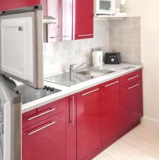 Neris-les-Bains Apartment | Appartement accueillant à Néris-les-Bains - 35 m², terrasse agréable