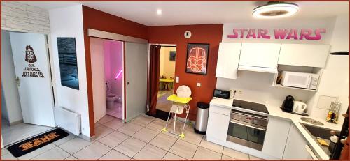 Chanteloup-en-Brie Apartment | Appartement avec salle de jeux privée,10min de disney transport en commun 6 couchages