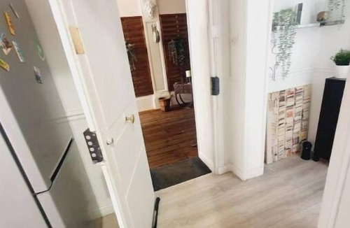 Clichy Apartment | Appartement Avec Patio à en Plein Centre Ville