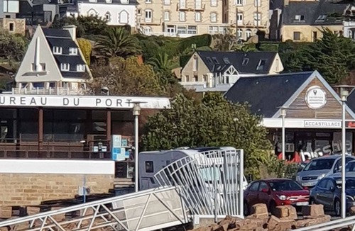 Trebeurden Apartment | Appartement avec vue mer, bercé par les embruns