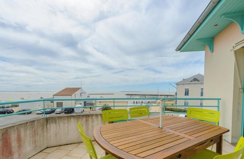 Port District Apartment | Appartement Châtelaillon-Plage, 4 pièces, 5 personnes - FR-1-535-1