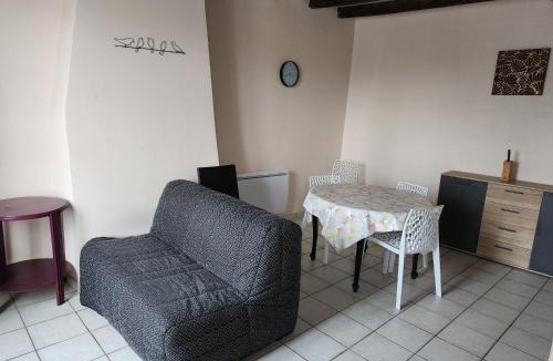 Beaulieu-sur-Loire Apartment | Appartement complet 2 personnes