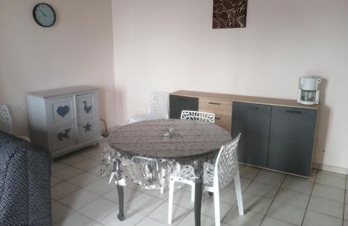 Beaulieu-sur-Loire Apartment | Appartement complet 2 personnes