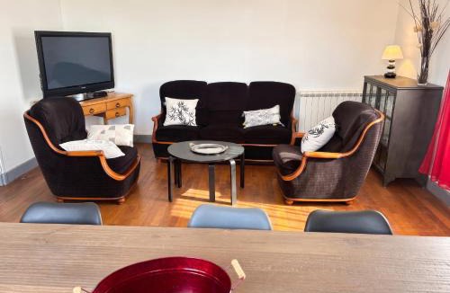 Objat Apartment | Appartement confortable avec jardin à Objat, 120 m²