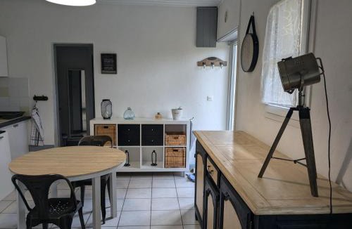 Saint-Andre-le-Puy Apartment | Appartement dans haras