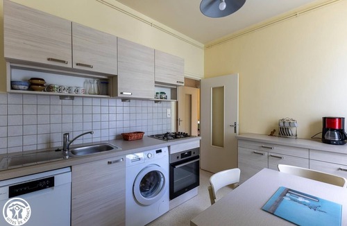 Miremont House | Appartement Dans une Ancienne École en Bordure de Rivière