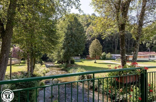 Miremont House | Appartement Dans une Ancienne École en Bordure de Rivière