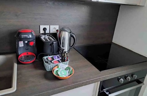 Bois-Colombes Apartment | Appartement de 3 chambres à 15 min de Paris, avec parking souterrain sécurisé.