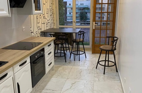 Bobigny Apartment | Appartement Face au Tram T1 Metro Pablo Picasso Résidence Calme et Sécurisée