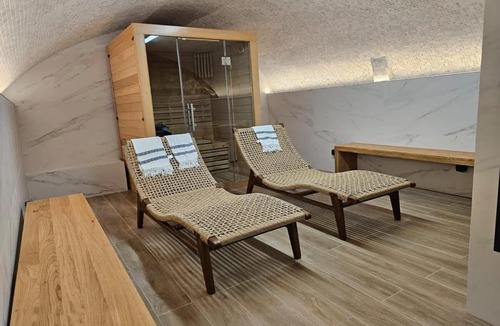 10th Arrondissement Apartment | Appartement familiale sauna Paris 10 - 8P