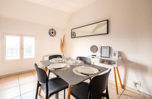 Saint-Rambert-d'Albon Apartment | Appartement Chaleureux avec 2 grandes chambres