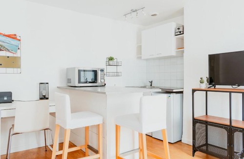Anatole France Danton Apartment | Appartement - Gabi