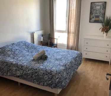 Bourges Apartment | Appartement Hôpital en duplex avec parking et jardinet
