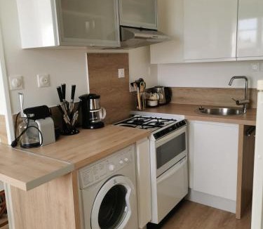 Saint-Pair-sur-Mer Apartment | Appartement "La Marine" vue mer
