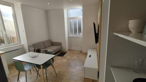 Bourgoin-Jallieu Apartment | Appartement lumineux en RDC
