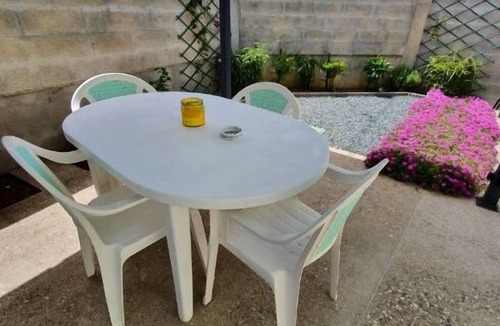 Tonnay-Charente Apartment | Appartement Mitoyen, Commerces à Proximité, à 5 km Cure Thermale de Rochefort