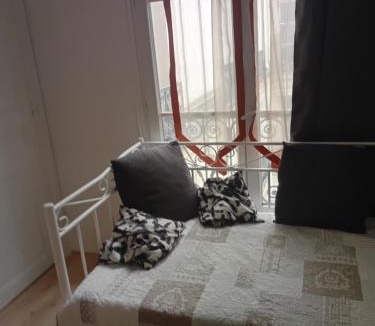 Saint-Germain-des-Pres Apartment | Appartement Odéon a 5 minutes de la Seine BAIL MOBILITE