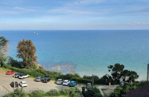 Etables-sur-Mer Apartment | Appartement pleine vue mer au bord de la plage