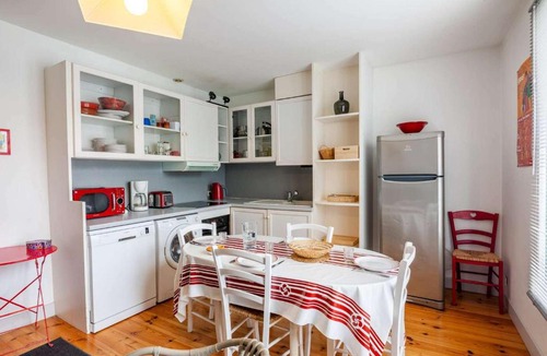 Saint-Jean-de-Luz City Center Apartment | Appartement Saint-Jean-de-Luz, 3 pièces, 6 personnes - FR-1-4-435