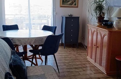 Le Port Apartment | Appartement T2 vue Mer et Port,2 balcons, Parking privé