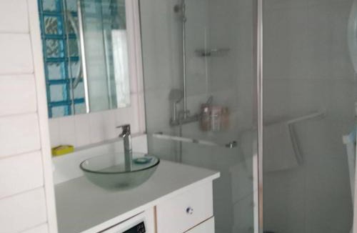 Le Chateau Apartment | Appartement T2 avec Parking Privé et Balcon à Canet Plage - FR-1-696-21
