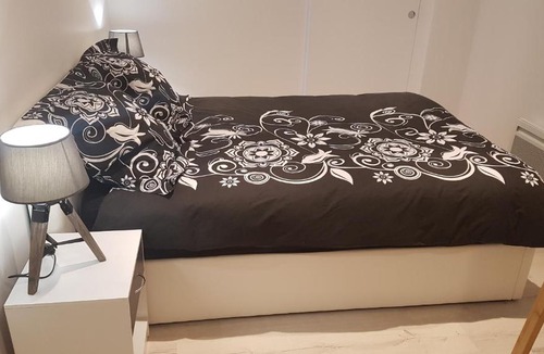 Bourgoin-Jallieu Apartment | Appartement T2 proche gare et centre Bourgoin